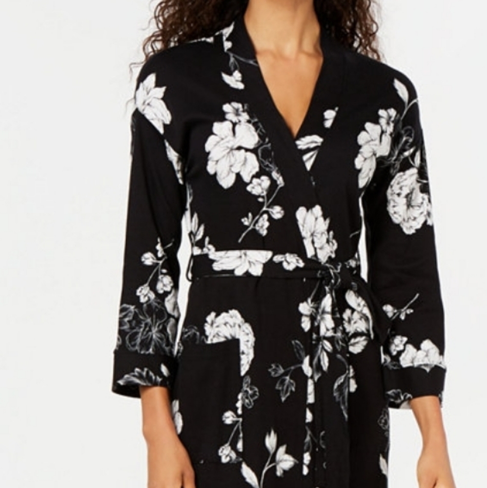Knit robe